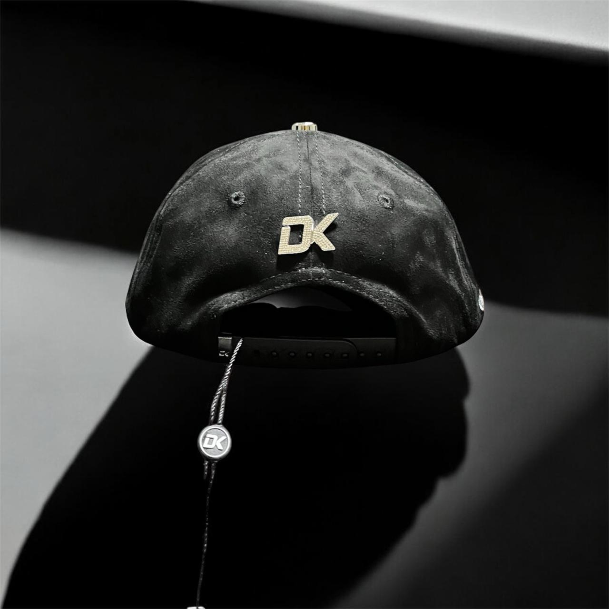 14-14 Chrome White - Dakaps