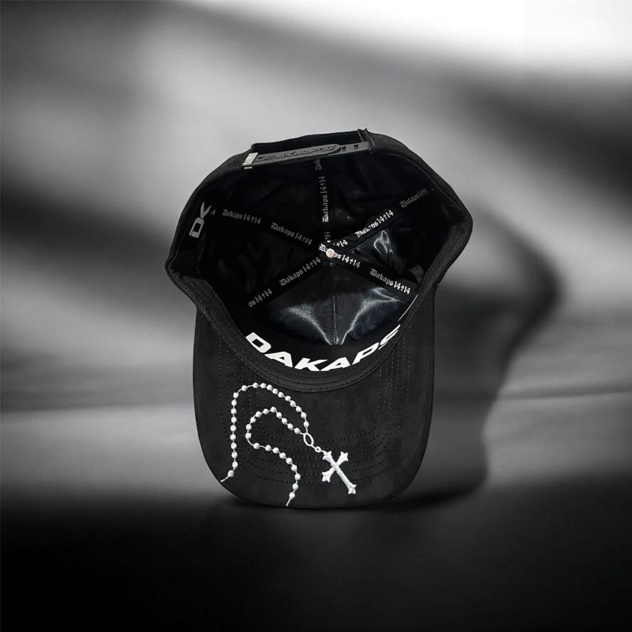 14-14 Chrome White - Dakaps